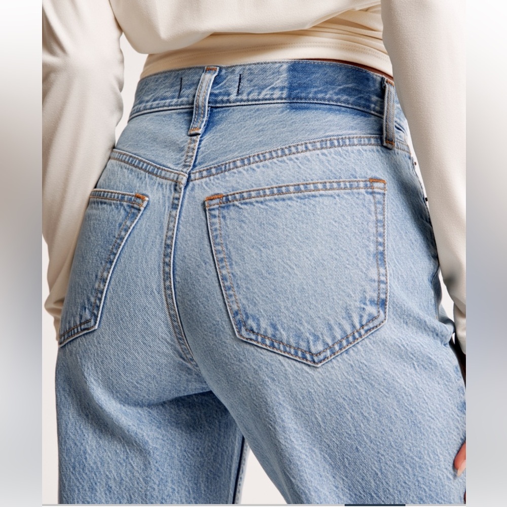 Abercrombie and Fitch - The Loose - High Rise - Women's Jeans - Curve Love - Picture 7 of 10